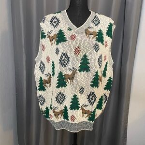 84. The Knit Co. Men’s Holiday Sweater Vest, Size L, EUC